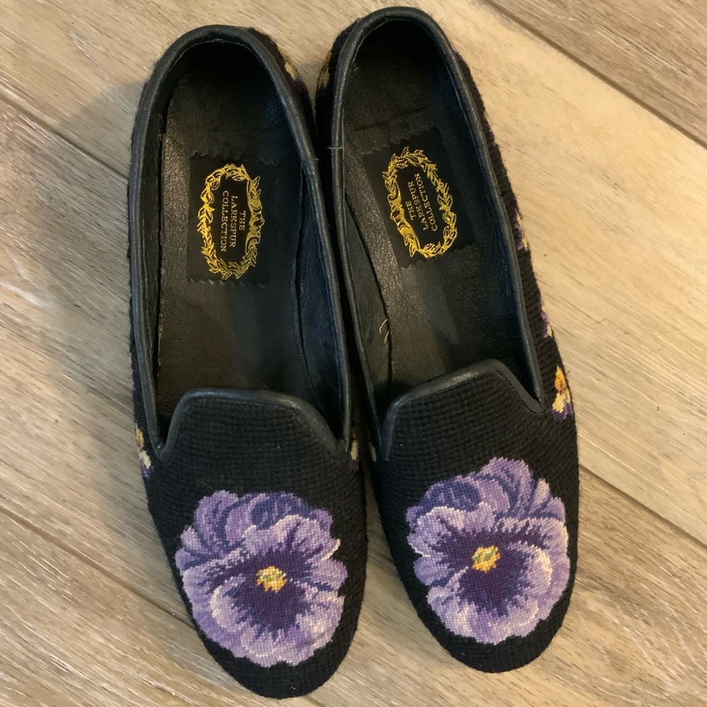 The Larkspur Collection woven flats.